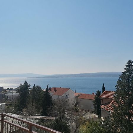 Apartments Olgi - Free Parking Crikvenica Exterior foto