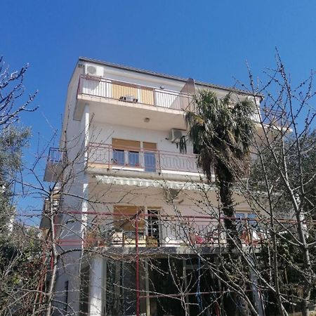 Apartments Olgi - Free Parking Crikvenica Exterior foto